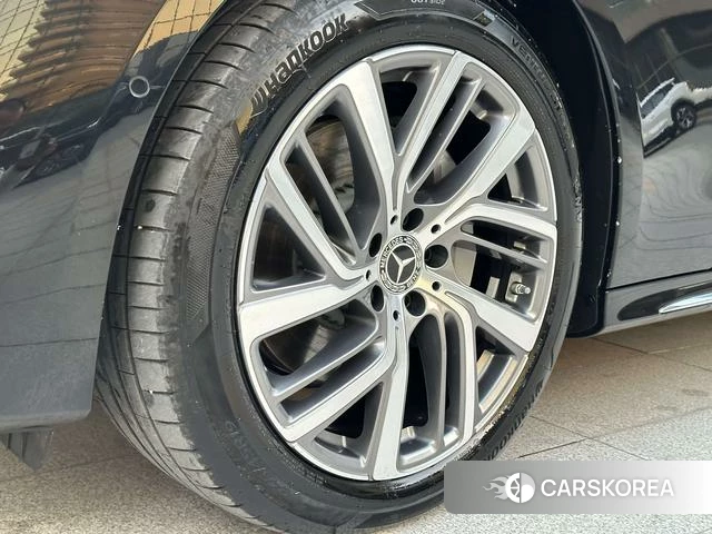Mercedes-Benz E-class id 4260893 из Китая 8