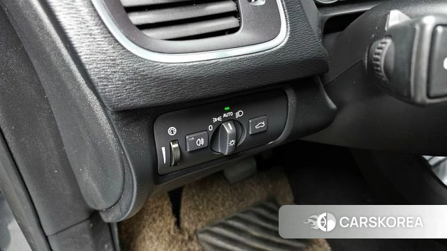 Volvo V40 Cross-Country id 3845460 из Кореи 8