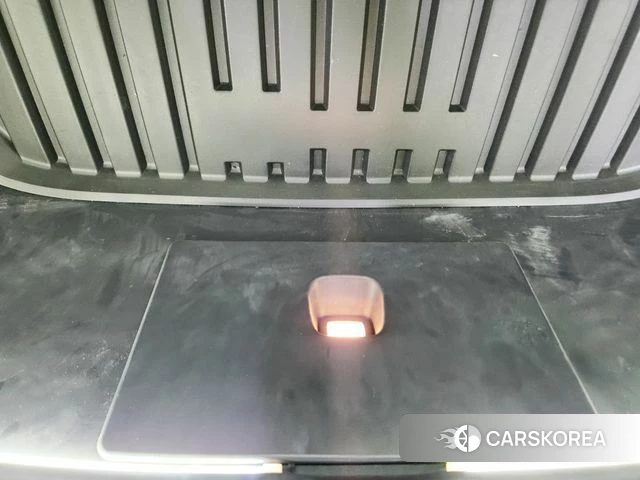 Tesla Model Y id 4480528 из Кореи 8