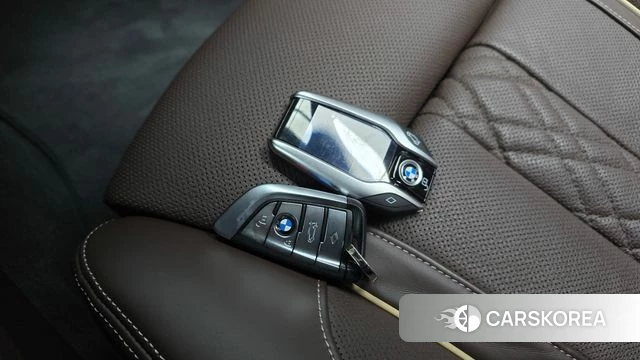 BMW 5 Series (G30) id 4395374 из Кореи 8