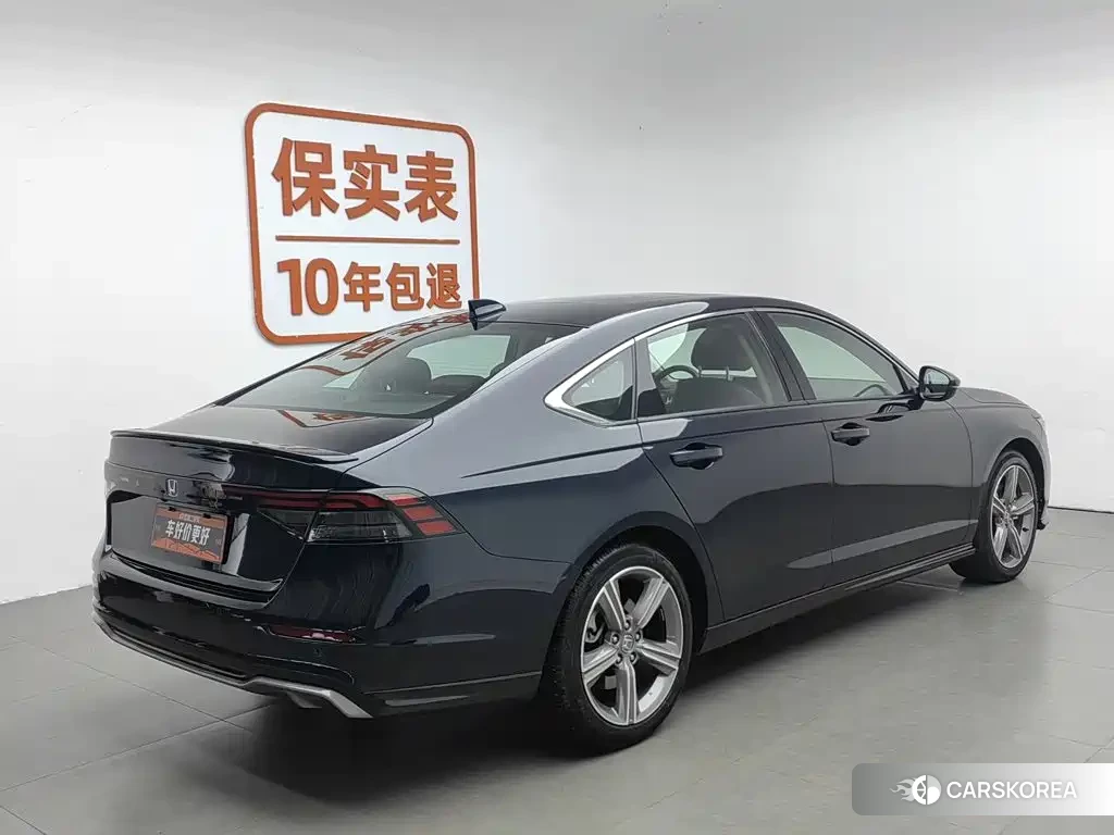 Honda Accord id 4680768 из Китая 8