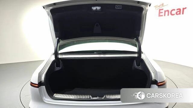 Hyundai Grandeur Hybrid (GN7) id 4863265 из Кореи 8