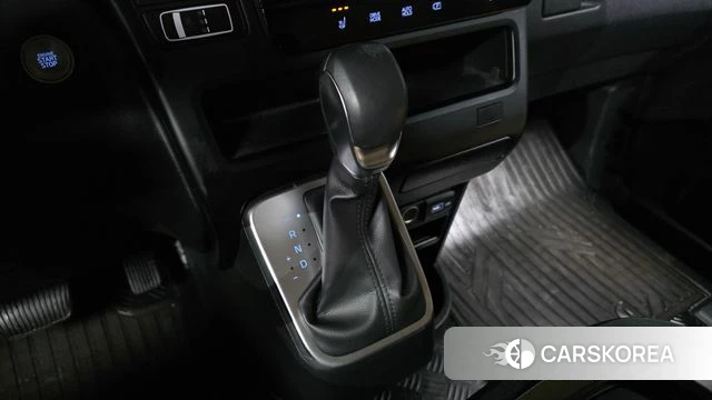 Hyundai Staria id 4361118 из Кореи 8