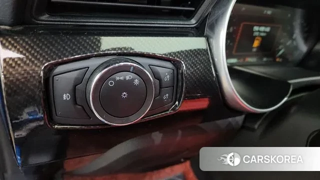 Ford Mustang id 3519870 из Кореи 8