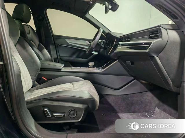 Audi A6L id 3919585 из Китая 8