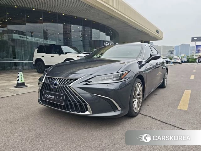Lexus ES id 4353785 из Китая 8