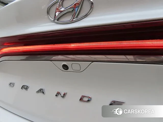 Hyundai Grandeur IG Hybrid id 3593562 из Кореи 8