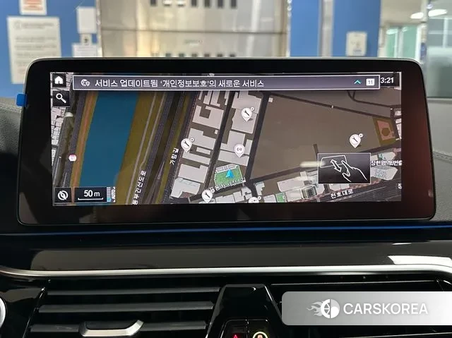 BMW 5 Series (G30) id 3438167 из Кореи 8