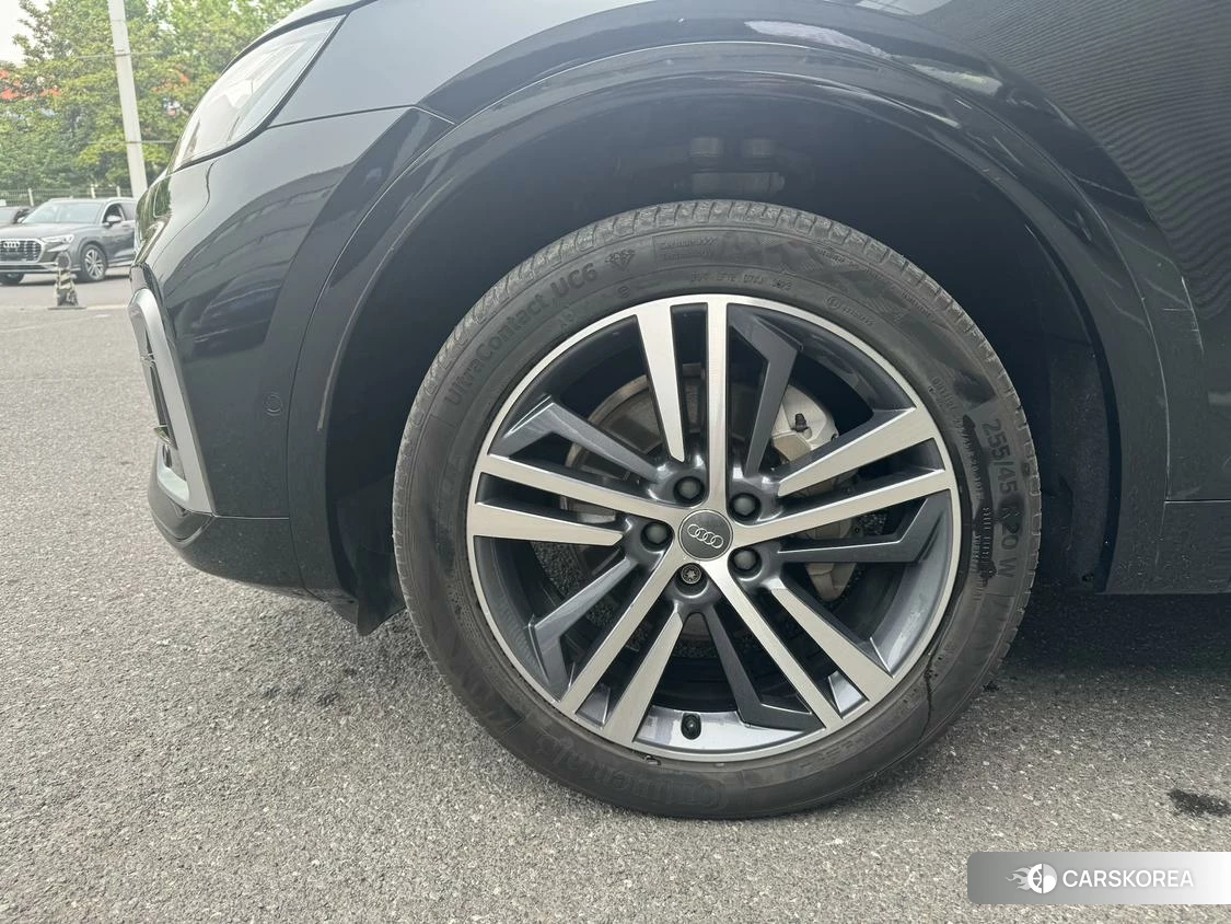 Audi Q5L Sportback id 4513721 из Китая 8