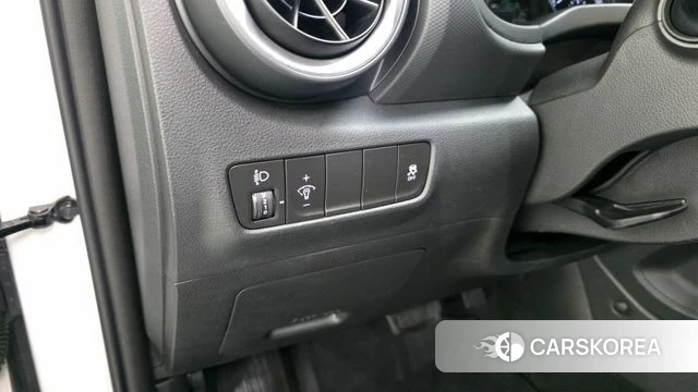 Hyundai The New Kona id 4855408 из Кореи 8