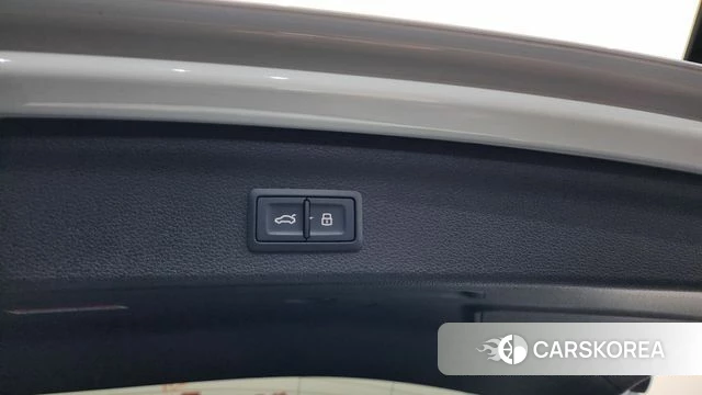 Audi Q3 (F3) id 4178097 из Кореи 8