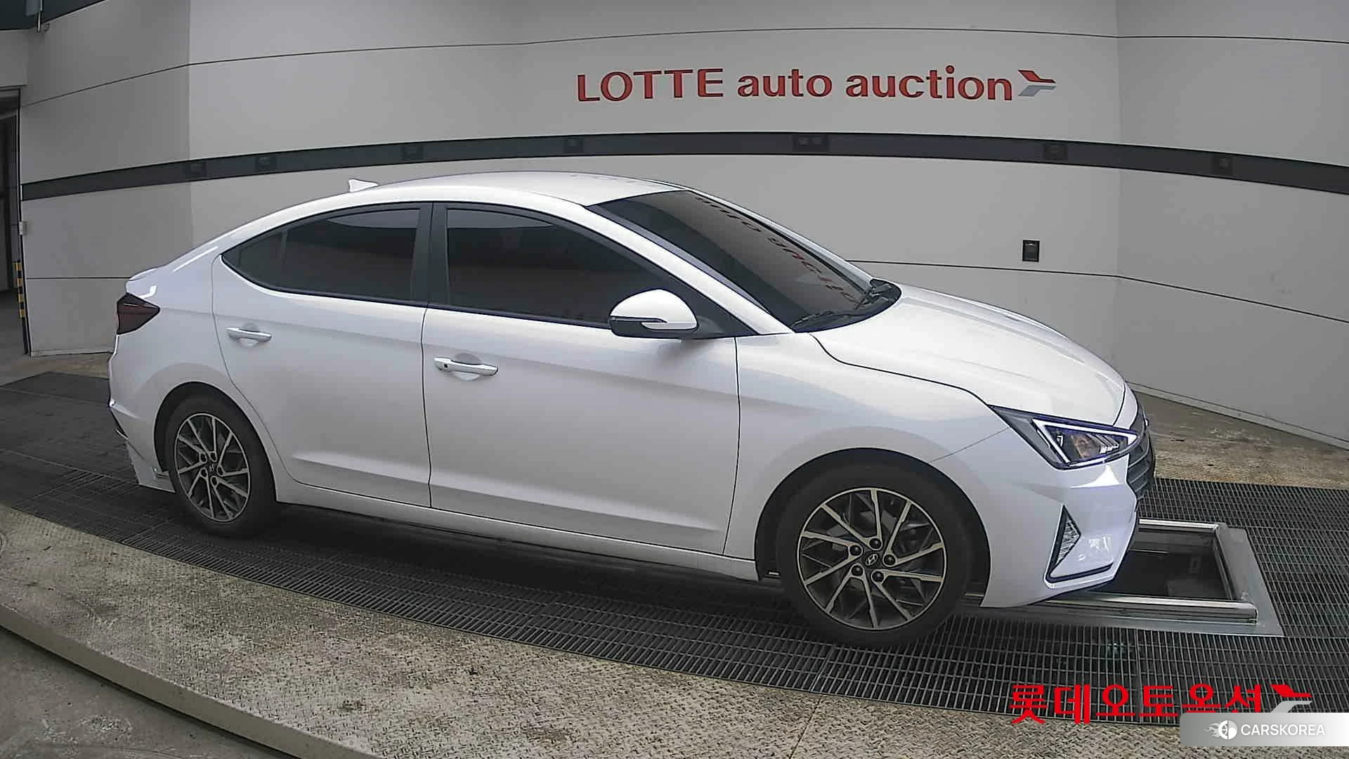 Hyundai Avante id 3869279 из Кореи 8