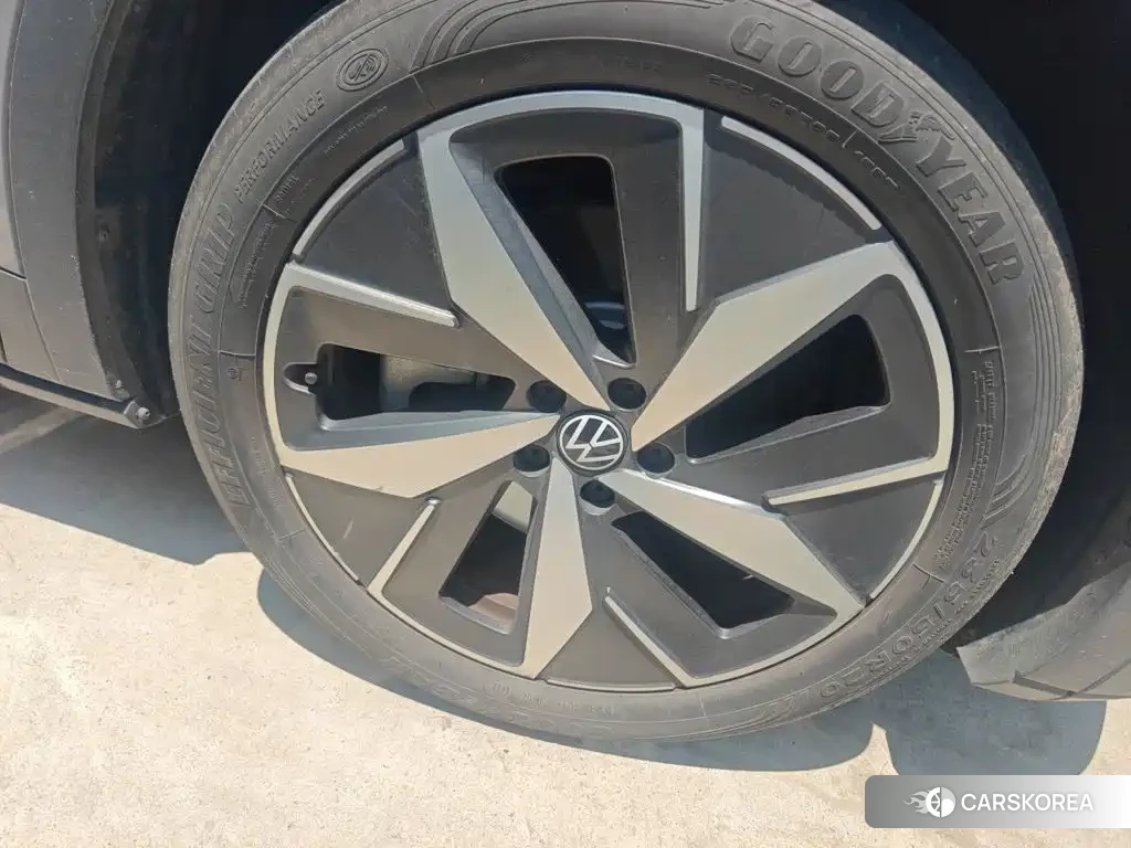 Volkswagen ID.4 CROZZ id 4680470 из Китая 8