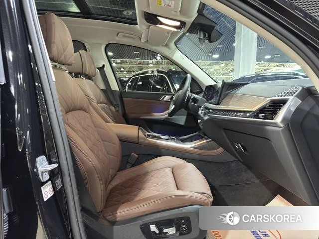 BMW X7 id 4273247 из Китая 8
