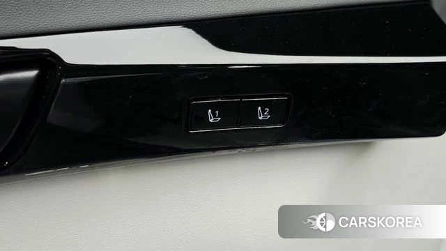 Hyundai Grandeur Hybrid (GN7) id 4854321 из Кореи 8