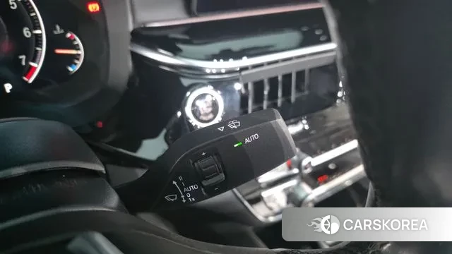 BMW 5 Series (G30) id 3588225 из Кореи 8