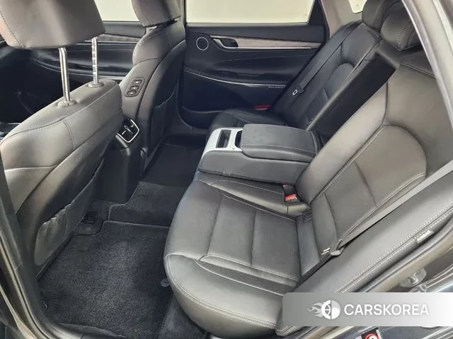 Hyundai The New Grandeur IG Hybrid id 3578336 из Кореи 8