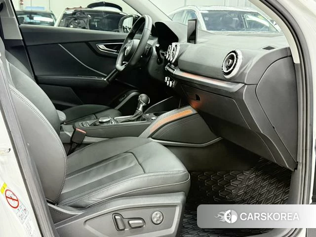 Audi Q2L id 4274415 из Китая 8