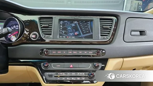 Kia The New Carnival id 3233936 из Кореи 8