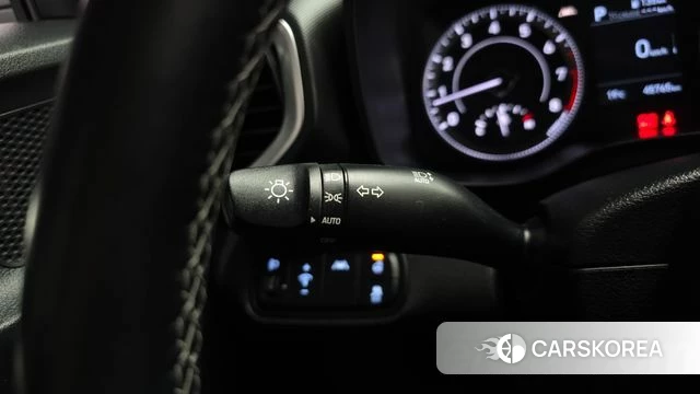 Hyundai Venue id 3884607 из Кореи 8