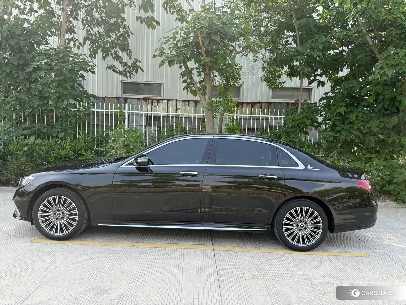 Mercedes-Benz E-Class id 4599778 из Китая 8