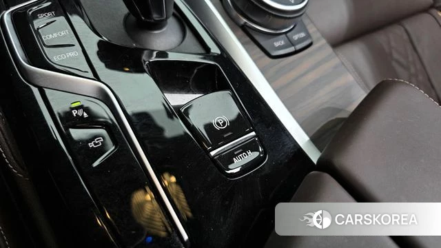 BMW 5 Series (G30) id 4768127 из Кореи 8