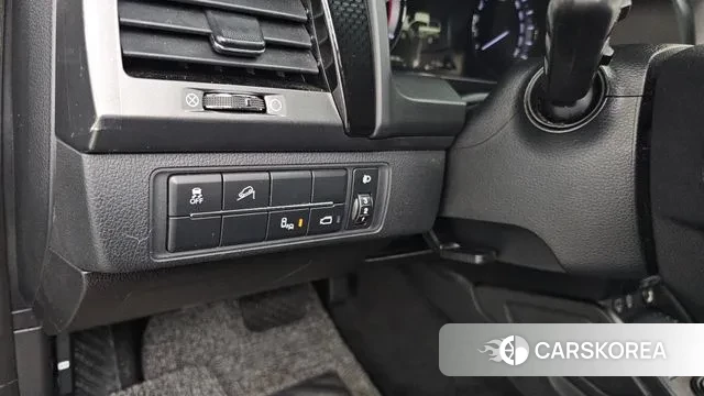 Ssangyong The New Rexton Sports Cannes id 3433082 из Кореи 8