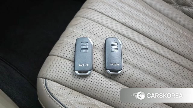 Kia K8 id 4302903 из Кореи 8
