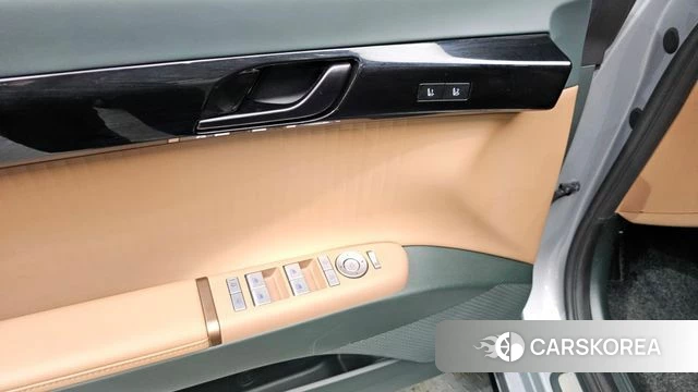 Hyundai Grandeur Hybrid (GN7) id 4602772 из Кореи 8