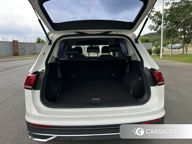 Volkswagen Tiguan L id 4261284 из Китая 8