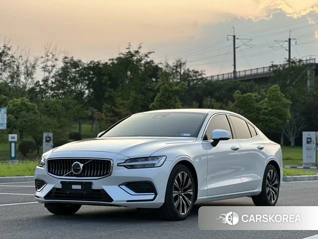 Volvo S60 id 4209983 из Китая 8