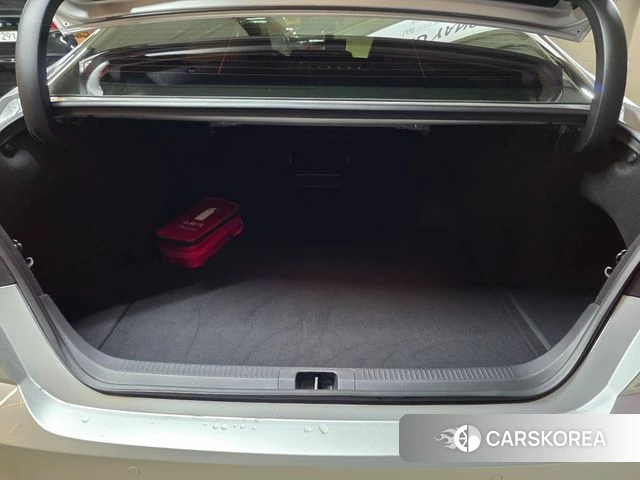 Toyota Camry (XV80) id 3896510 из Кореи 8