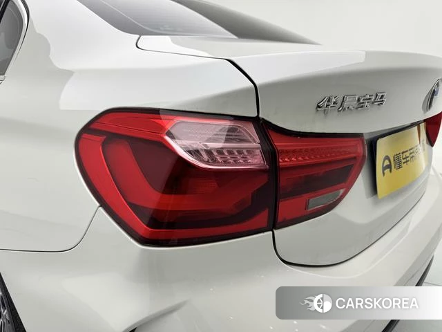 BMW 1 series id 4399894 из Китая 8
