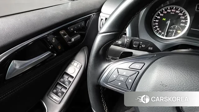 Infiniti Q30 id 3754504 из Кореи 8