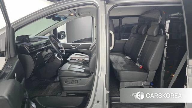 Hyundai Staria id 4266602 из Кореи 8