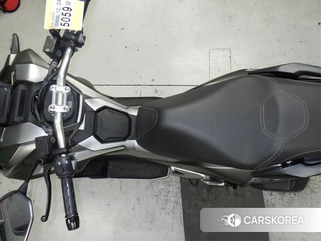 Проданный Honda ADV150 id 3995232 из Японии, фото 8