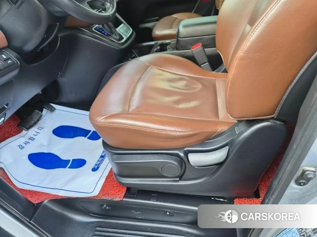 Hyundai The New Grand Starex id 3886334 из Кореи 8