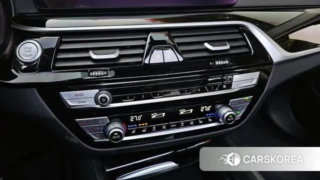 BMW 5 Series (G30) id 3324236 из Кореи 8