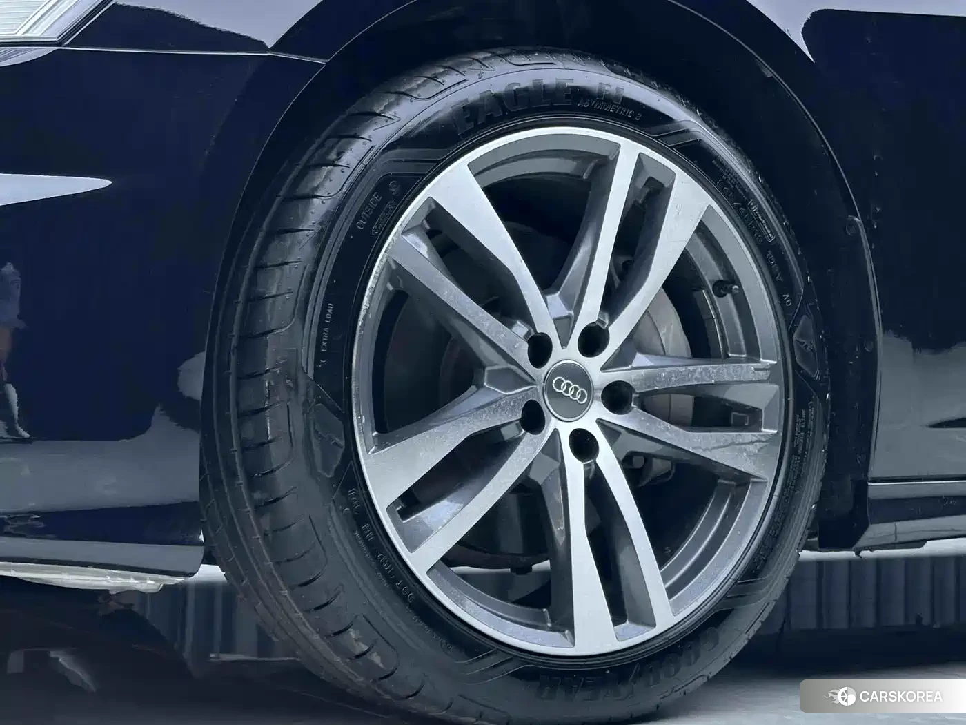 Audi A6L id 4548329 из Китая 8