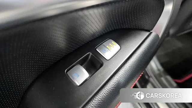 Genesis G70 id 3547423 из Кореи 8