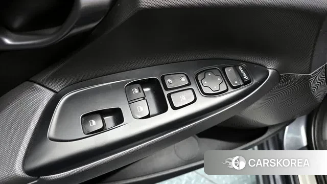 Hyundai Veloster (JS) id 3718691 из Кореи 8