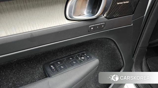 Volvo XC40 id 3861247 из Кореи 8