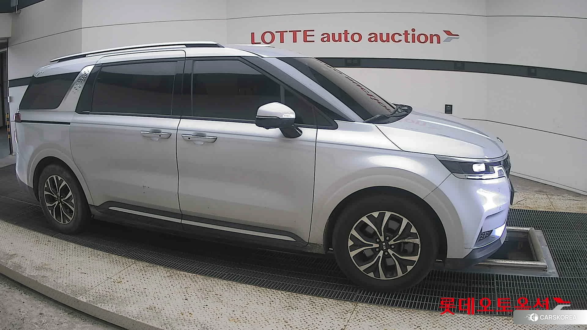 Kia Carnival id 4909317 из Кореи 8