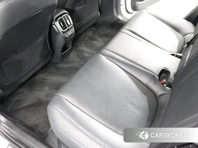 Hyundai Ionic 6 id 3437289 из Кореи 8