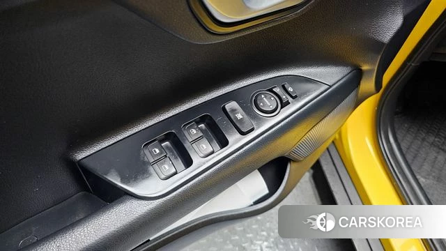 Kia Stonic id 3911987 из Кореи 8