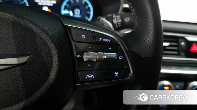 Genesis The New G70 id 3860190 из Кореи 8