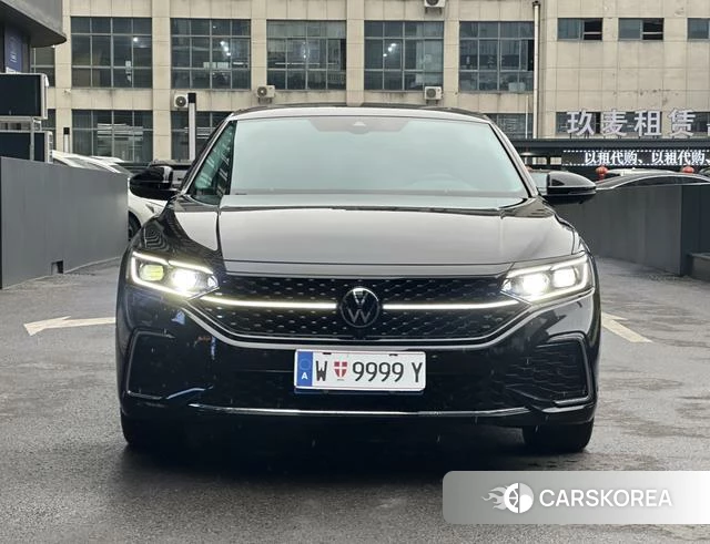 Volkswagen Passat id 4261707 из Китая 8