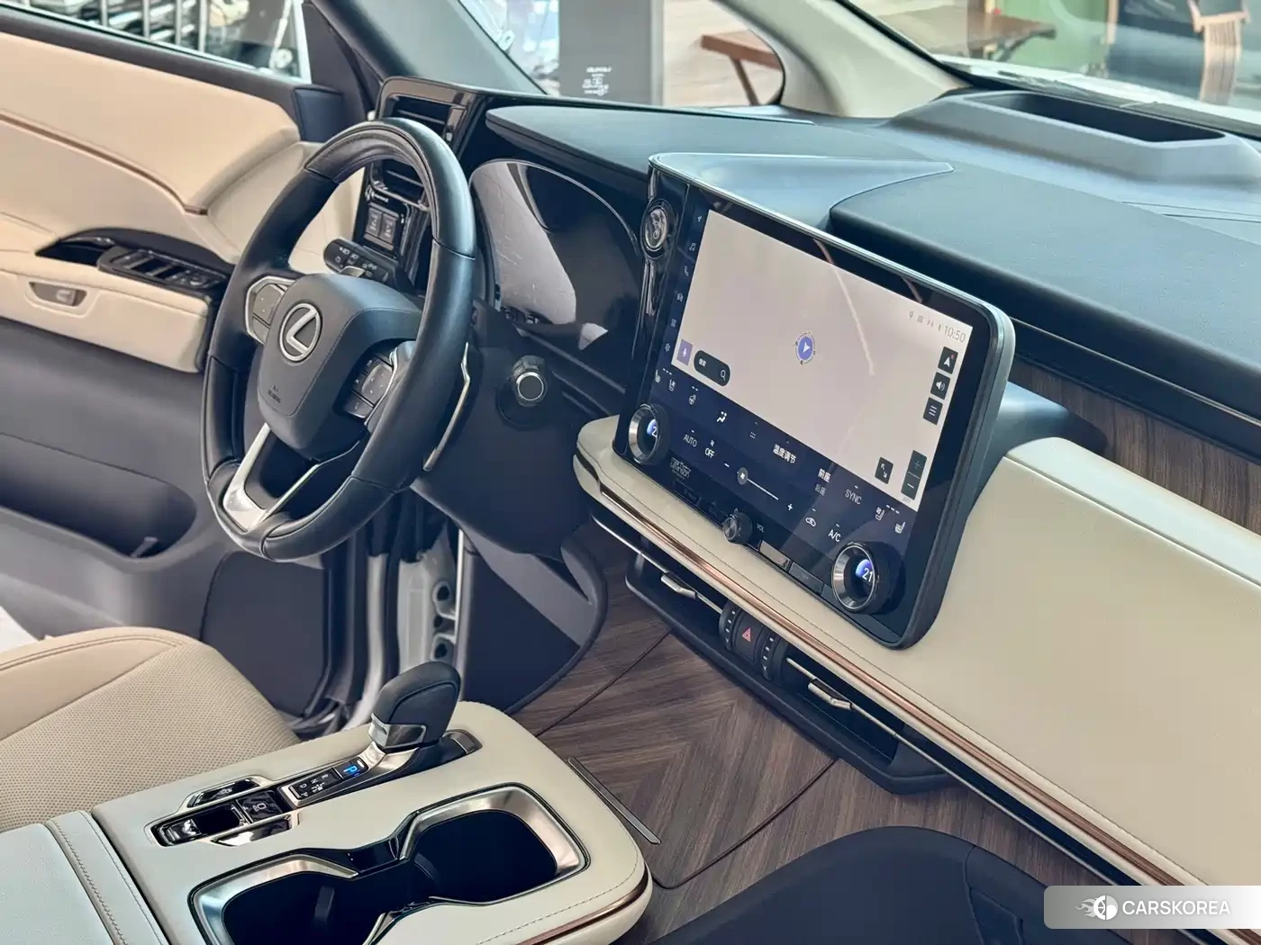 Lexus LM id 4674540 из Китая 8