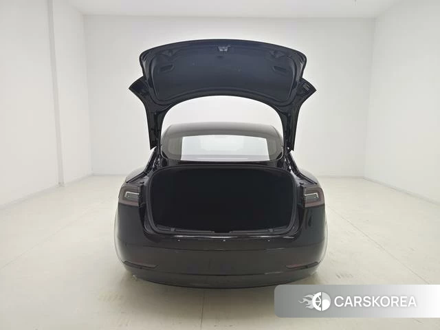 Tesla Model 3 id 4228515 из Китая 8