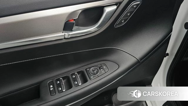 Hyundai The New Grandeur IG Hybrid id 4389733 из Кореи 8